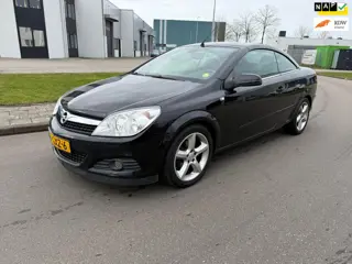 Opel Astra TwinTop 1.8 Temptation BJ 2008 AIRCO zeer nette staat Cabrio
