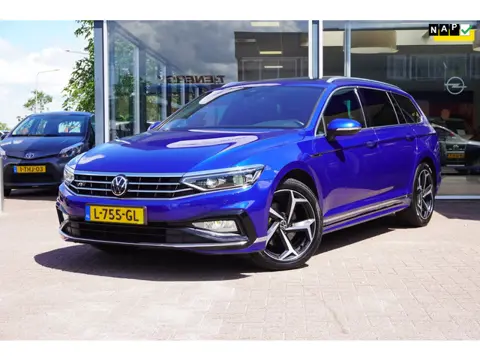 Volkswagen Passat Variant 1.5 TSI R-Line Business + Automaat | Virt. cockpit | Airco | Elek. pakket 
