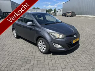Hyundai i20 1.2i i-Deal (bj 2014)