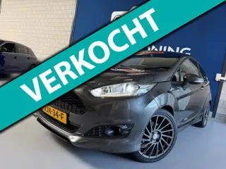 Ford FIESTA 1.0 EcoBoost Black Edition / ST-Line/ bj.2016 / navigatie / camera / sportvelgen/NAP met