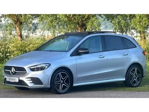 Mercedes-Benz B-Klasse 250 e AMG Line 1e EIGENAAR!! NAVIGATIE PREMIUM, DAB RADIO, STOELVERWARMING, S