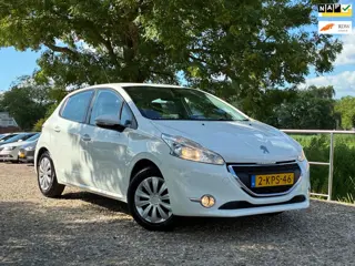 Peugeot 208 1.2 VTi Envy | Cruise + Clima nu € 4.975,-!!!