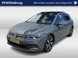 Volkswagen Golf 1.4 eHybrid Style / AUTOMAAT/ PANO/ TREKHAAK/ STANDKACHEL/ ACC/ PARK.SENSOR.V+A/ CAM