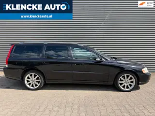 Volvo V70 2.4 Edition Sport 253.815km Bi-Xenon Leer Cruise ctrl 7-persoons Trekhaak Stoelverwarming