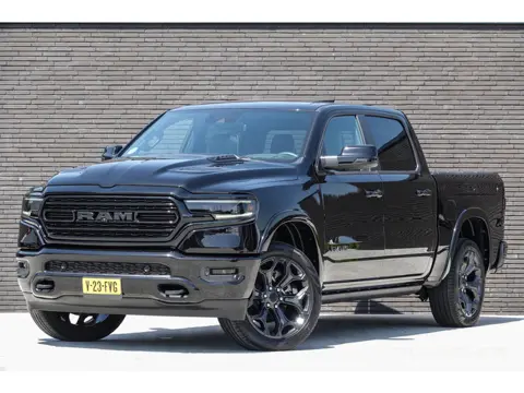Dodge Ram 1500 5.7 Hemi V8 401Pk 4x4 Crew Cab | Limited | Luchtvering | Panoramadak | 5-Persoons | T