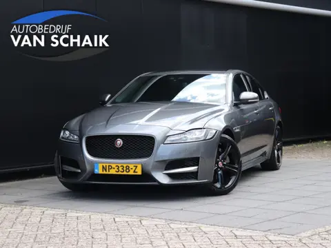 Jaguar XF 2.0d Portfolio | LEDER | PANO-DAK | MERIDIAN | STOEL/STUURVERW. | CRUISE | CAMERA | VIRTUA