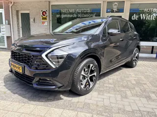 Kia Sportage 1.6 T-GDi Hybrid DynamicPlusLine Panorama dak/Verw. stoelen V.+A/Achteruitr. camera/App