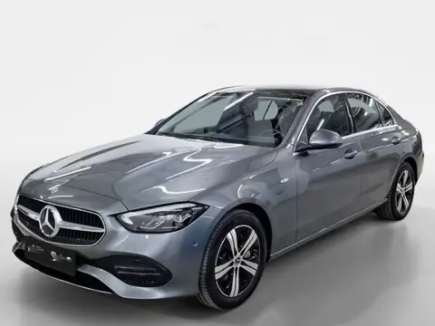 Mercedes-Benz C-Klasse 300e AVANTGARDE ** HIGH-LED, MBUX+, PANORAMA, CAMERA, MEMORY ** 1e EIG - Ex M