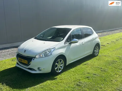 Peugeot 208 1.2 VTi Access |Airco|Navi|Camara|Apk|Elek Pakket|