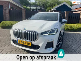 BMW 2-serie Active Tourer 220i M SPORT I PANORAMADAK I HEAD-UP I
