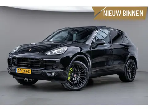 Porsche Cayenne 3.0 S E-Hybrid SportChrono Pano|Bose|Luchtvering|Memory|Trekhaak|Camera|Elek-A.klep
