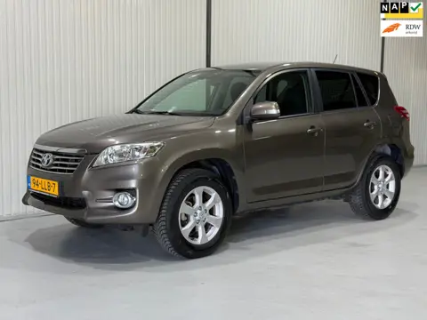 Toyota RAV4 2.0 VVTi Dynamic AUTOMAAT - 4X4 - NAVI - PDC - NWE APK!