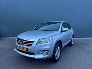 Toyota RAV4 2.0 VVTi Comfort 2WD TREKHAAK | ONDERHOUDSBOEKJE !