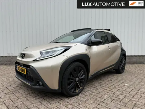 Toyota Aygo X 1.0 VVT-i MT Pulse, Air, Cabrio, CarPlay, Camera, Navi, Keyless, 18'', Two-tone, Fabri