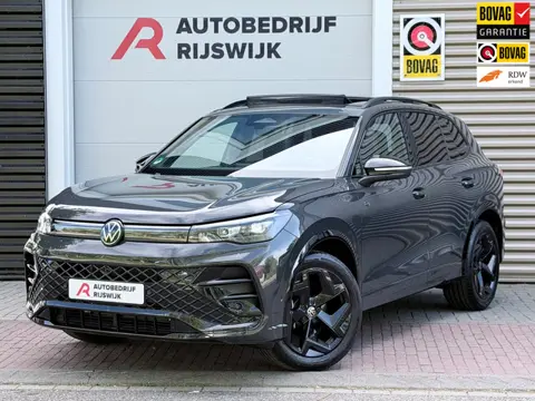 Volkswagen Tiguan 1.5 eTSI R-Line Pano/360/Memory/Leer