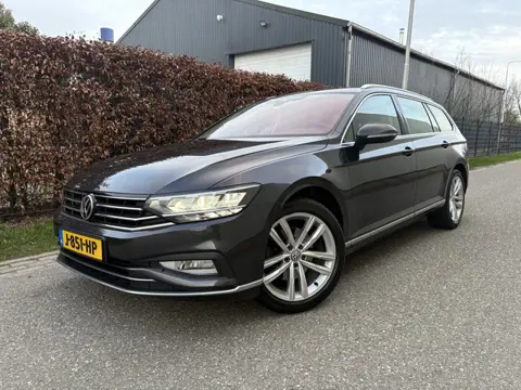 Volkswagen Passat Variant 2.0 TSI Elegance Business R / AUTOMAAT / NAVI / CRUISE / 143dkm!