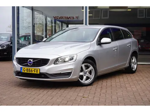 Volvo V60 2.0 D3 Summum Handbak | Airco | Navigatie | Lm velgen | Vol opties | Elek. Pakket | Inruil