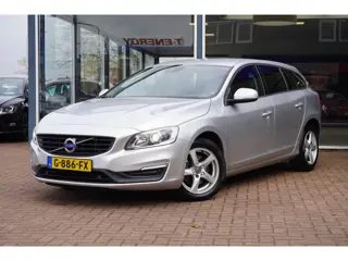 Volvo V60 2.0 D3 Summum Handbak | Airco | Navigatie | Lm velgen | Vol opties | Elek. Pakket | Inruil