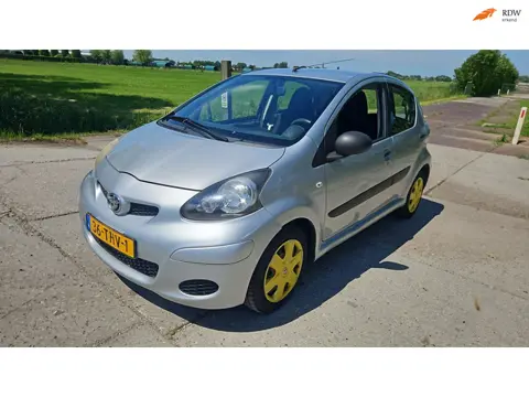 Toyota Aygo 1.0-12V Comfort Navigator/ 5 deurs/ bj 2011