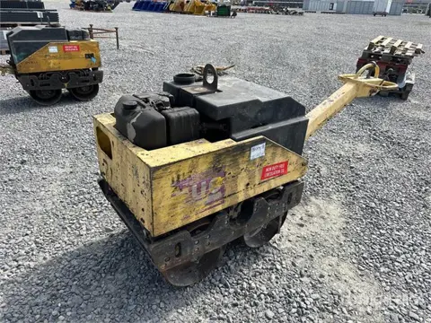 Masterpac DVR66 Walk Behind Roller