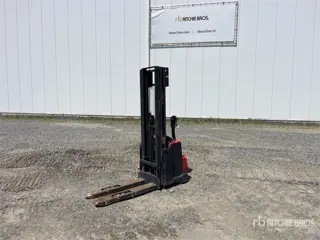 BT SWE140L Electric Stacker (bj 2019)