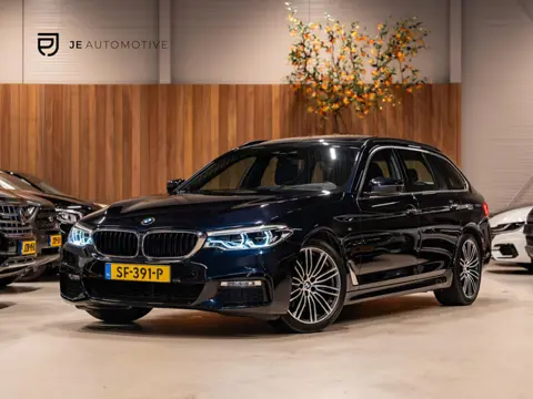 BMW 5-serie Touring 520i High Executive M Pakket, Pano, Virtual Cockpit, Leder, 19"M Sport Velgen, P