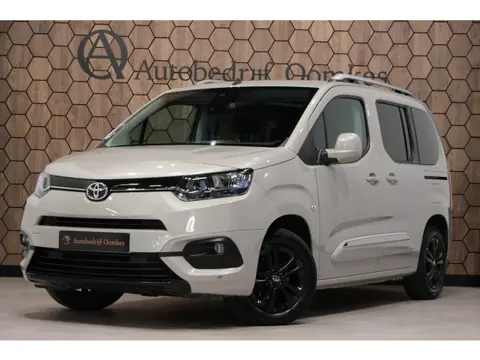 Toyota ProAce City Verso 1.2 Turbo *PANORAMADAK* 5 Persoons |Distributie Vernieuwd| Navi/Camera 72dk