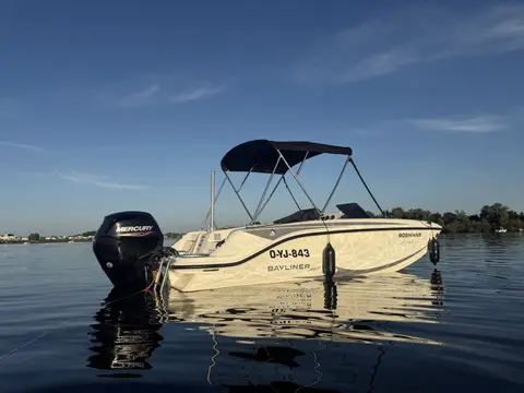 Bayliner M17 speedboot 100 PK mercury DEMO 2026