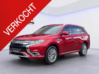 Mitsubishi Outlander 2.4 PHEV Intense+ /Apple Carplay/Schuif-kanteldak/Premium Audio/360 Camera/Stoe