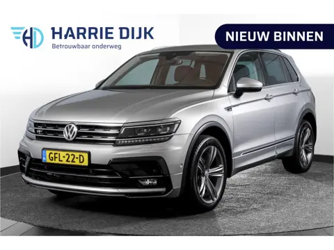 Volkswagen Tiguan 2.0 TSI 4Motion Highline Business R 180 PK | R-Line | Elek. Trekhaak | Adapt. Crui