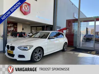 BMW 1-serie M135i xDrive High Executive,Performance,6 Cilinder,Schuifkanteldak,Leder&Stoelverwarming