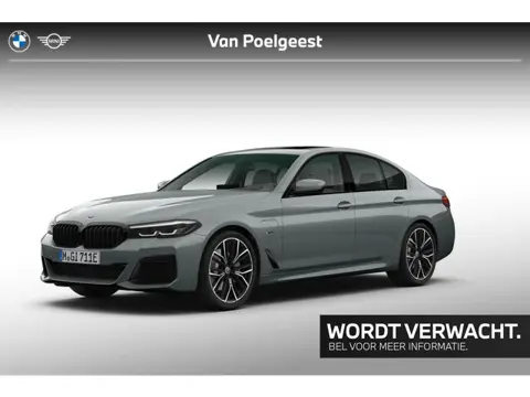 BMW 5-serie 530e Business Edition Plus | M-Sport | Schuif-/kanteldak | Head-Up Display | Harman/Kard