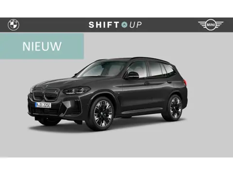 BMW iX3 80 kWh M-Sport | Panoramadak | Harman Kardon | Elektr. Trekhaak