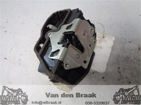 BMW 3-serie E91 2005-2012 Deurslot linksvoor