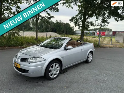 Renault Mégane Coupé-Cabriolet 2.0-16V T Tech Line NETTE AUTO RIJDT EN SCHAKELT GOED