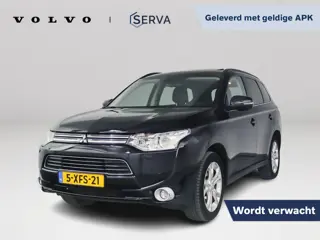 Mitsubishi Outlander 2.0 PHEV Instyle | Panoramadak | Parkeercamera | Keyless start | Stoelverwarmin