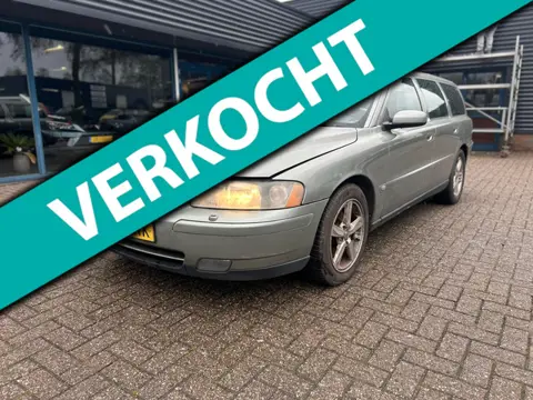 Volvo V70 2.4 D5 Edition II | LEES TEKST !! |