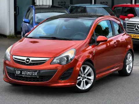 Opel Corsa 1.4-16V Cosmo 1ste Eigenaar | Pano | OPC Pakket | APK nieuw bij aflevering