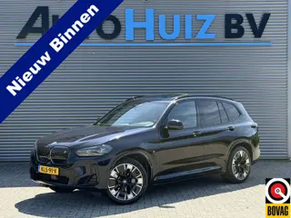 BMW iX3 High Executive 80 kWh M Sport Panoramadak 20 Inch Harman-Kardon Trekhaak Leder Carplay 360 C