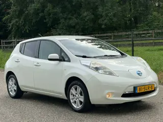 Nissan LEAF Base 24 kWh /Xenon/Camera/Navi/