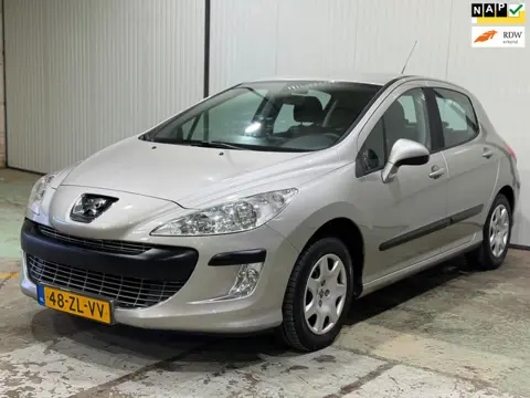 Peugeot 308 1.6 VTi XS NWE APK - NETTE STAAT - TREKHAAK - CLIMA!