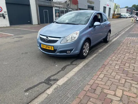 Opel Corsa 1.2-16V Edition / Airco / Elek ramen