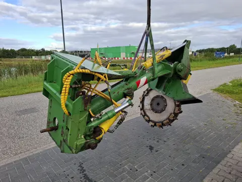 Stobbenfrees Trekker aanbouw