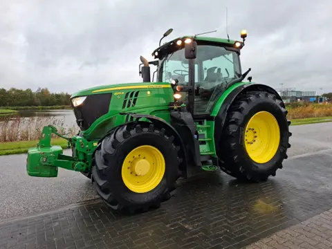 John Deere 6215 R (bj 2018)