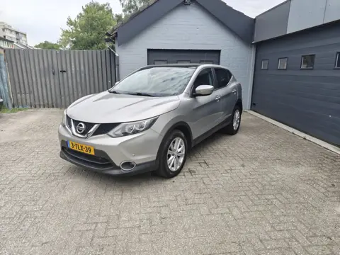 Nissan Qashqai 1.2 Connect Edition,Navi,Climate control,Cruise control,Parkeersensoren,Achter rij ui