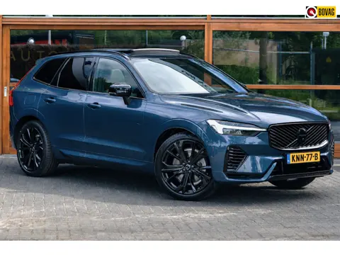 Volvo XC60 T8 Hybride AWD Ultra Black Edition | Luchtvering | Head-Up Display | Trekhaak | Harman/Ka