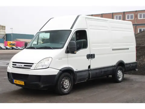 Iveco Daily 35S18V 330 H3 (bj 2009)