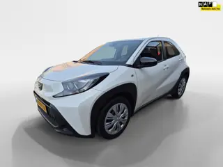Toyota Aygo X 1.0 VVT-i MT Play | carplay | camera