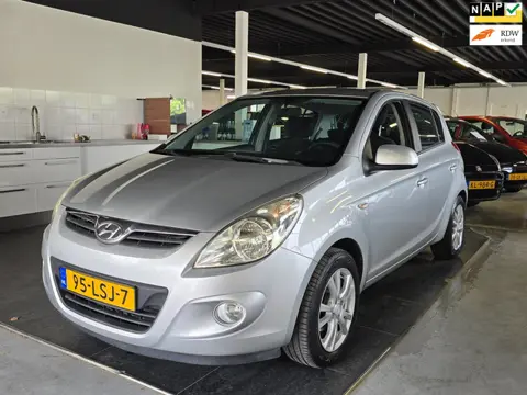 Hyundai I20 1.4i DynamicVersion/AIRCO/N.A.P/5-DEURS/