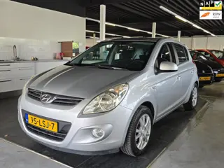 Hyundai I20 1.4i DynamicVersion/AIRCO/N.A.P/5-DEURS/